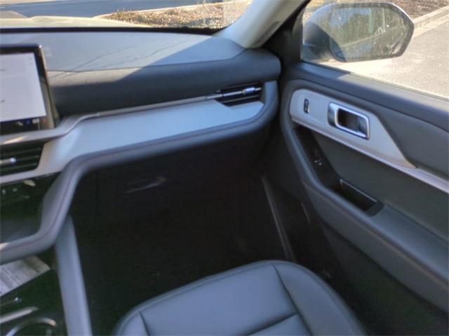 new 2025 Ford Explorer car, priced at $42,145