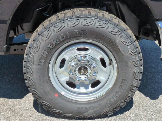 new 2025 Ford F-250 car, priced at $64,621