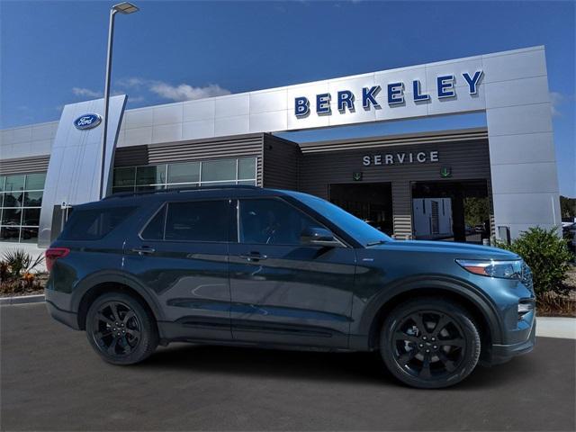used 2023 Ford Explorer car, priced at $42,899