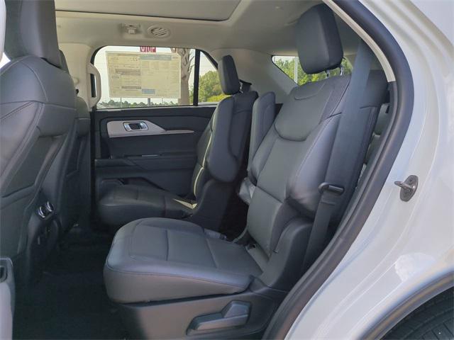 new 2025 Ford Explorer car, priced at $47,235