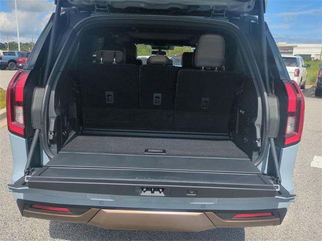 new 2025 Ford Expedition car, priced at $87,701