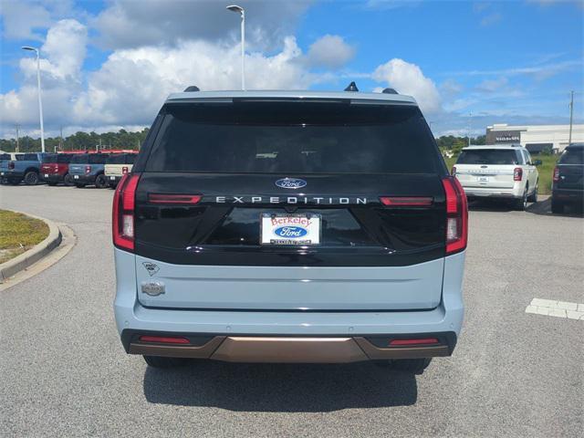new 2025 Ford Expedition car, priced at $87,701