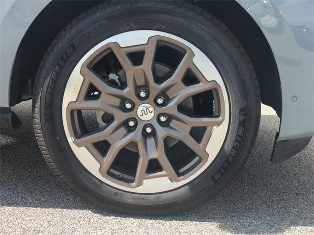 new 2025 Ford Expedition car, priced at $87,701