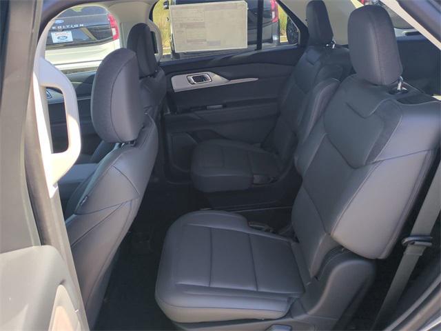 new 2025 Ford Explorer car, priced at $41,852