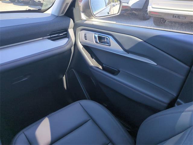 new 2025 Ford Explorer car, priced at $41,852