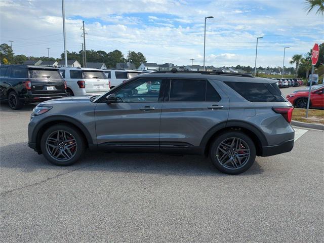new 2025 Ford Explorer car, priced at $58,694