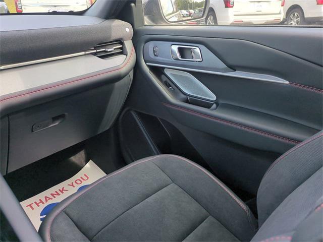 new 2025 Ford Explorer car, priced at $58,694