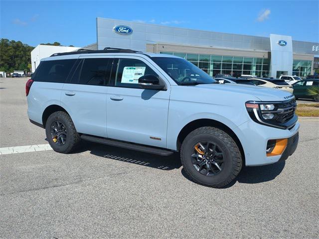 new 2025 Ford Expedition car, priced at $83,279