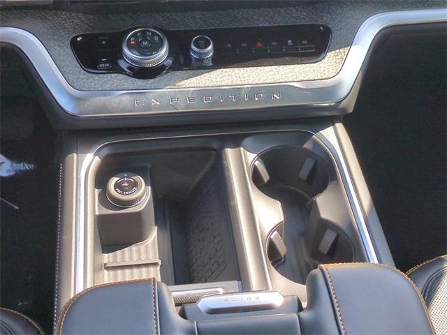 new 2025 Ford Expedition car, priced at $83,279
