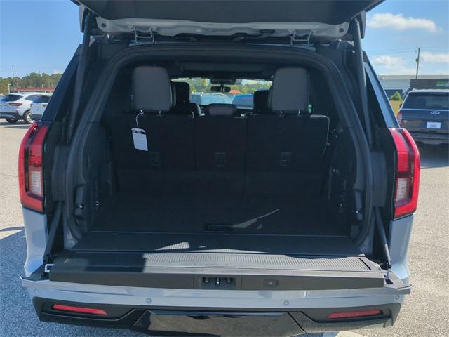 new 2025 Ford Expedition car, priced at $83,279