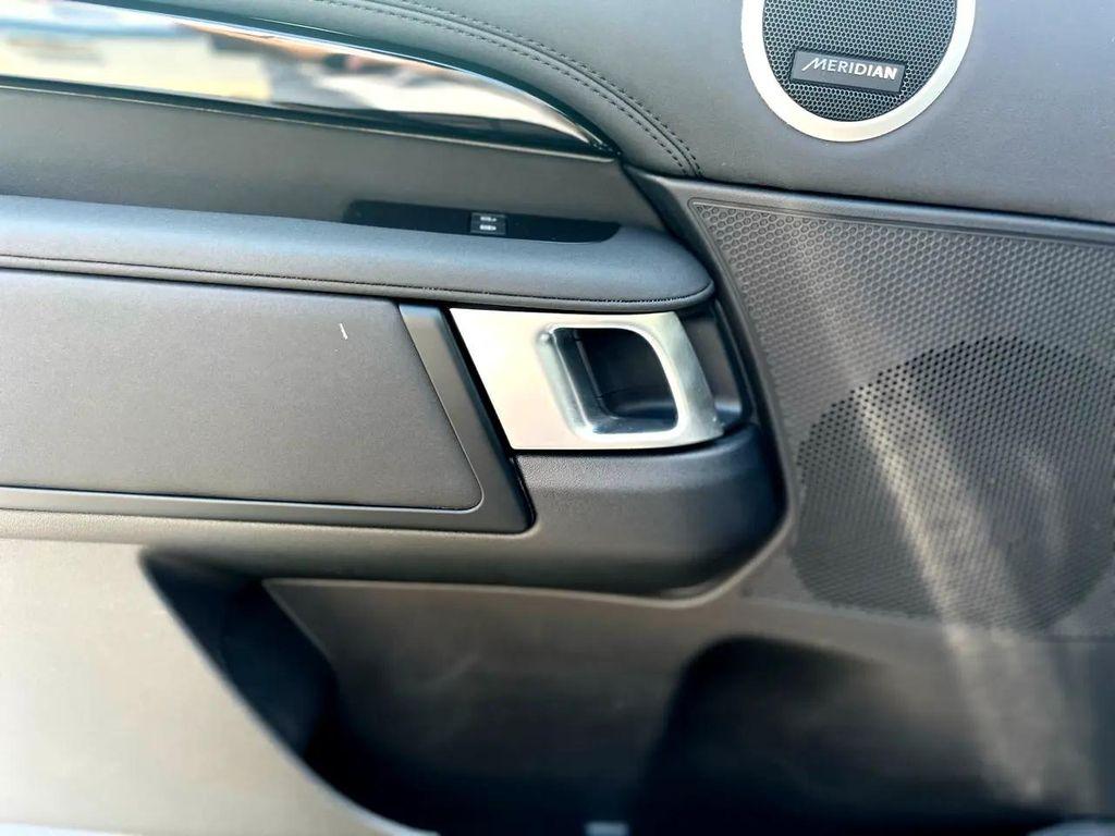 used 2023 Land Rover Discovery car, priced at $36,999