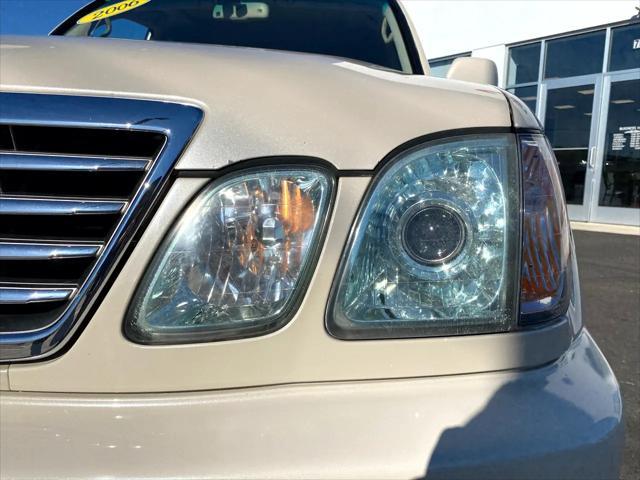 used 2006 Lexus LX 470 car, priced at $17,999