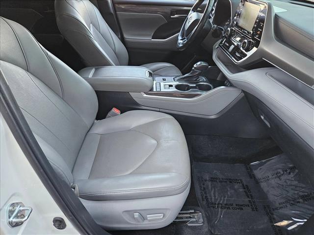 used 2020 Toyota Highlander car, priced at $28,791