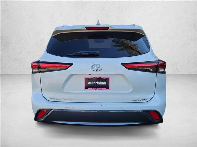 used 2020 Toyota Highlander car, priced at $28,791