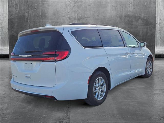 used 2018 Chrysler Pacifica Hybrid car, priced at $25,999