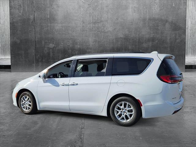 used 2018 Chrysler Pacifica Hybrid car, priced at $25,999