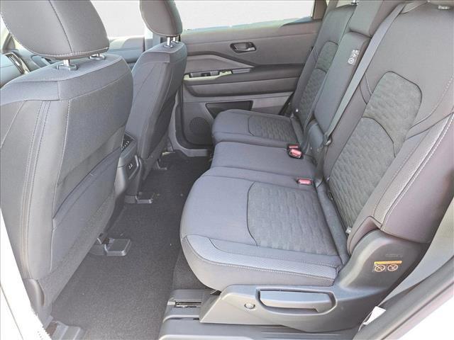 new 2025 Nissan Pathfinder car, priced at $32,590