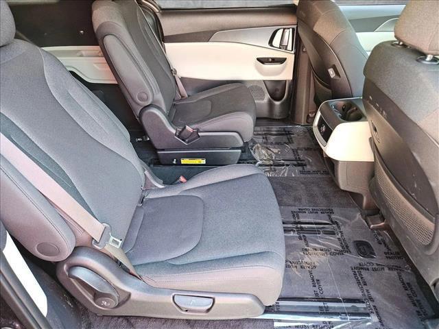 used 2024 Kia Carnival car, priced at $36,992