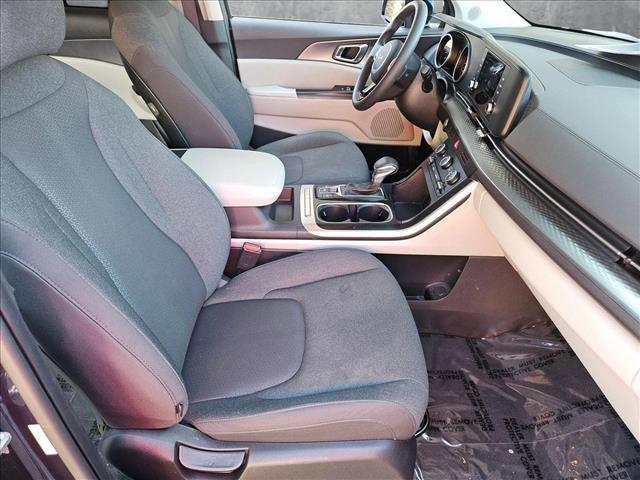 used 2024 Kia Carnival car, priced at $36,992