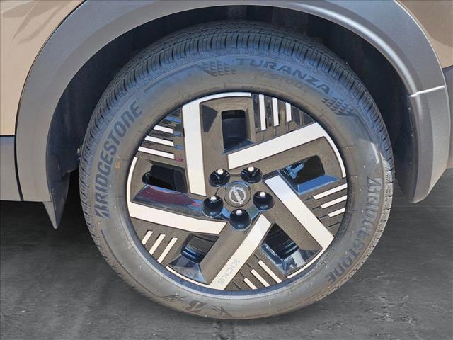 new 2025 Nissan Kicks car, priced at $23,757