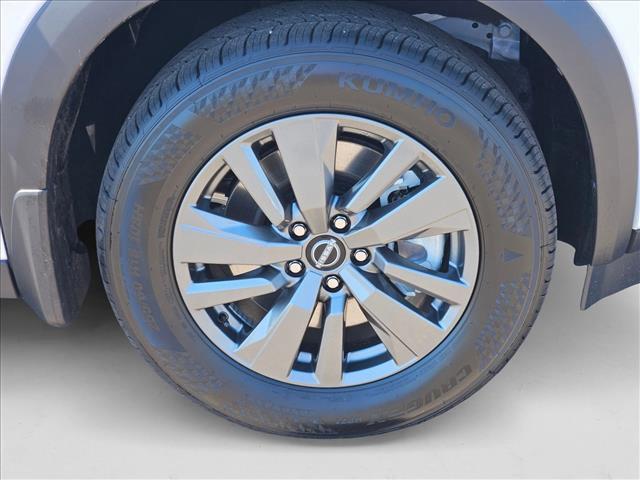 new 2025 Nissan Pathfinder car, priced at $32,590