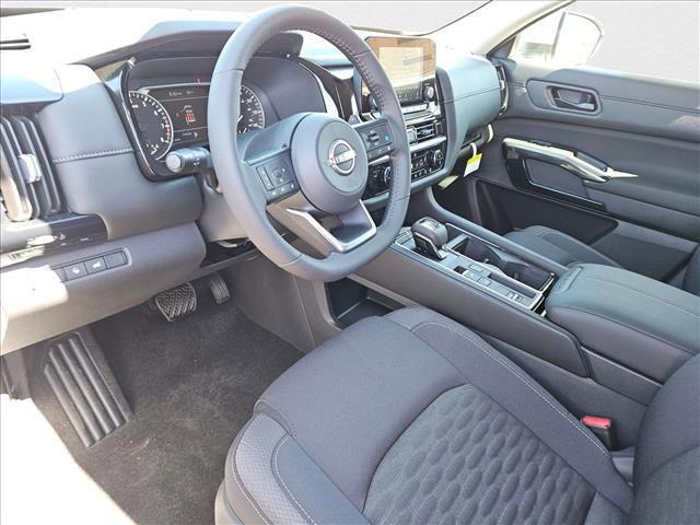 new 2025 Nissan Pathfinder car, priced at $32,590