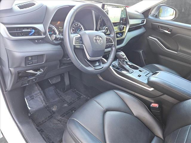 used 2022 Toyota Highlander Hybrid car, priced at $33,679