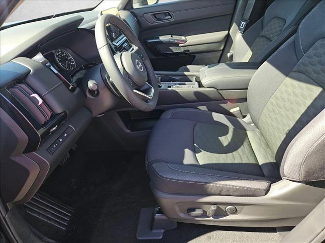 new 2025 Nissan Pathfinder car, priced at $31,890