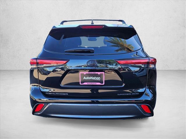 used 2021 Toyota Highlander car, priced at $34,389