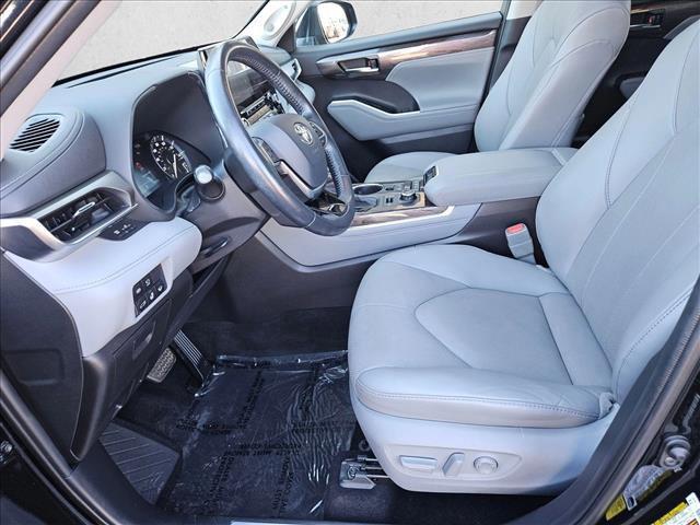 used 2021 Toyota Highlander car, priced at $34,389