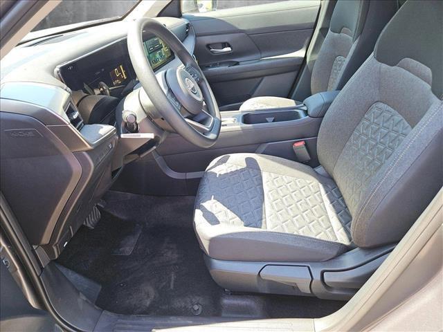 new 2025 Nissan Kicks car, priced at $25,335
