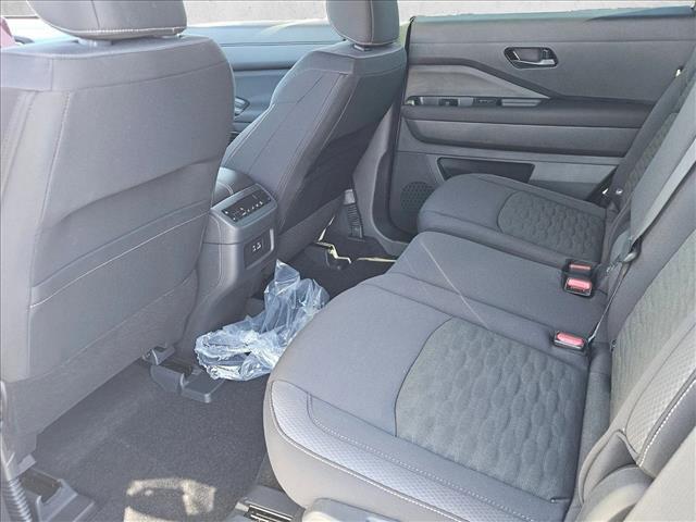 new 2025 Nissan Pathfinder car, priced at $32,790