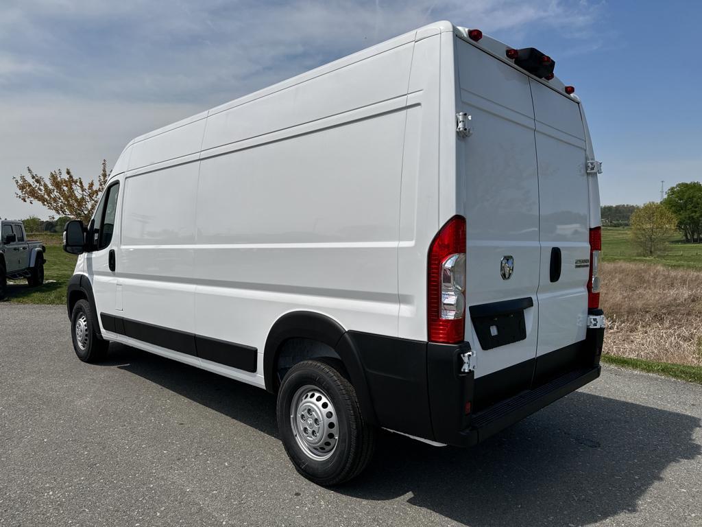 new 2025 Ram ProMaster 2500 car, priced at $53,215