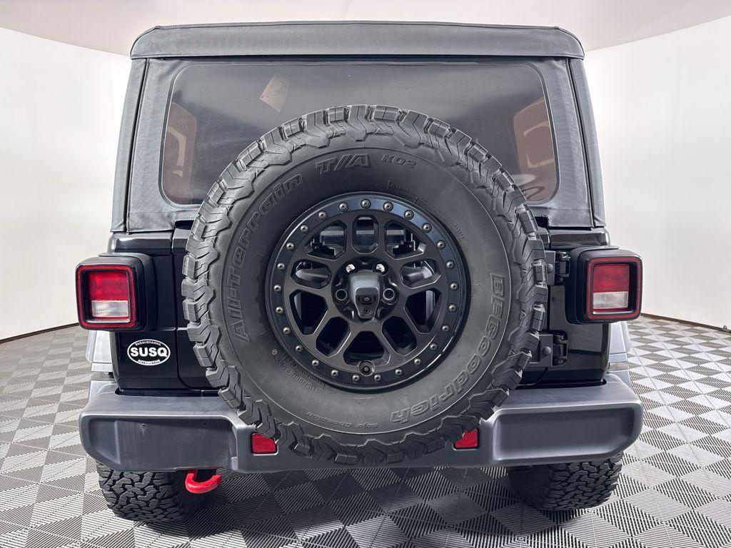 used 2021 Jeep Wrangler Unlimited car, priced at $32,234
