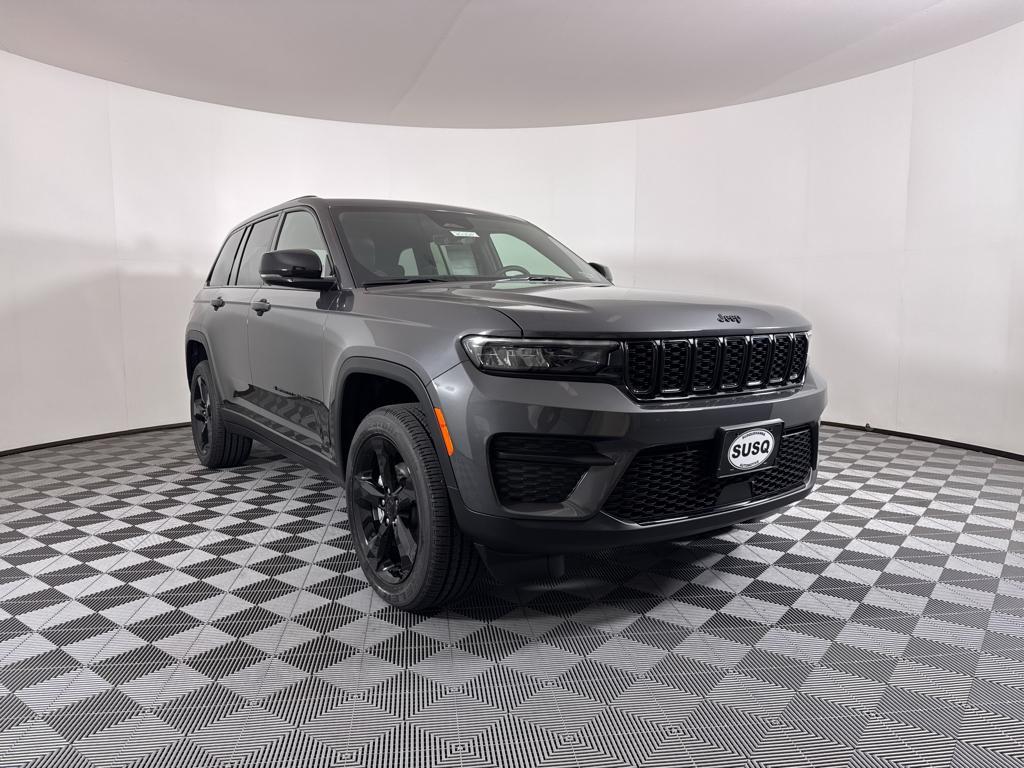 new 2025 Jeep Grand Cherokee car, priced at $43,375