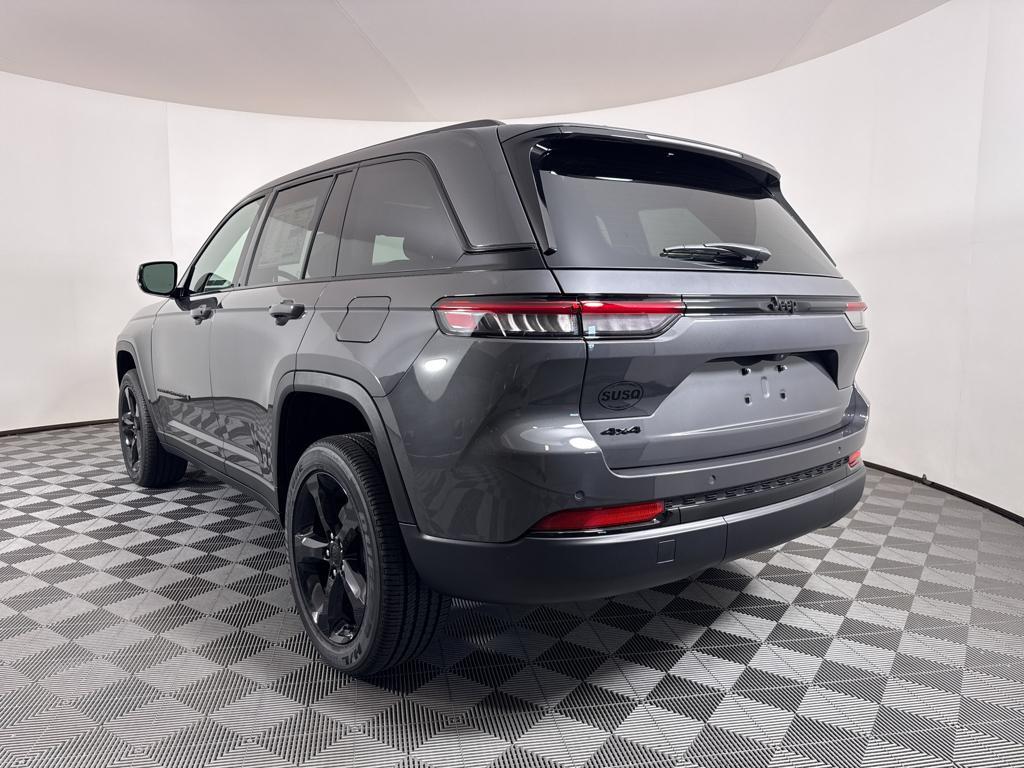 new 2025 Jeep Grand Cherokee car, priced at $43,375