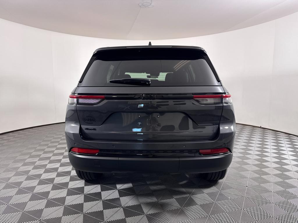 new 2025 Jeep Grand Cherokee car, priced at $43,375