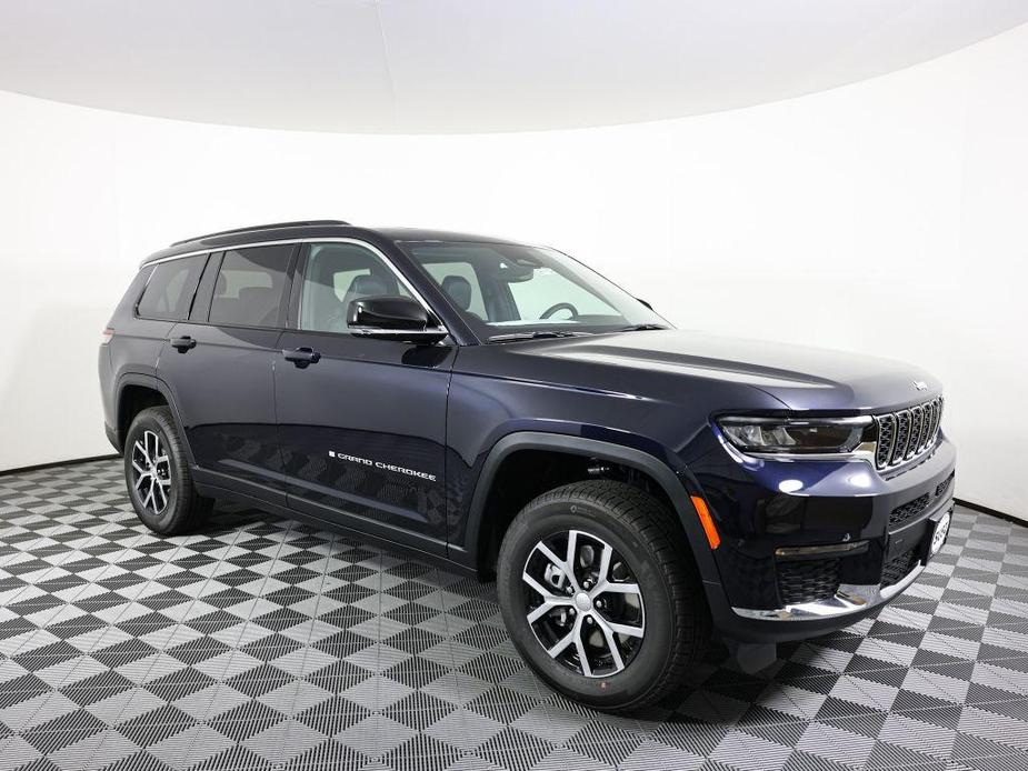 new 2024 Jeep Grand Cherokee L car, priced at $43,905