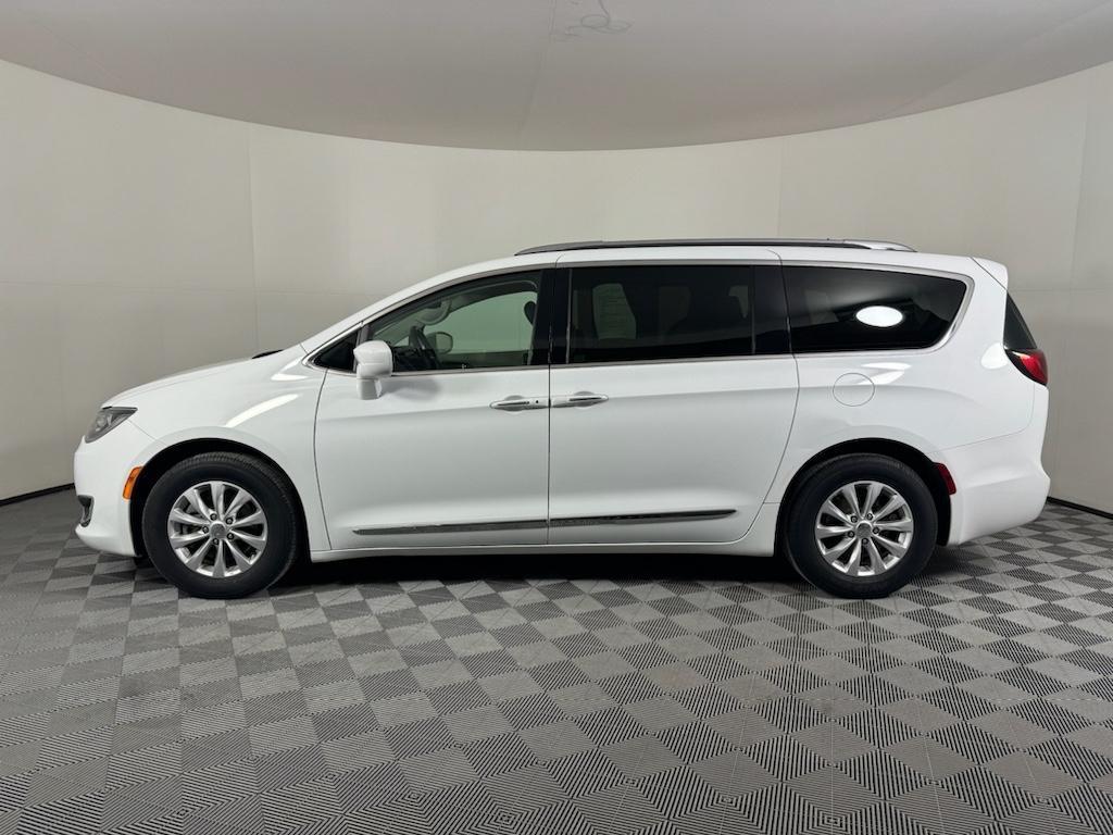 used 2019 Chrysler Pacifica car, priced at $17,788