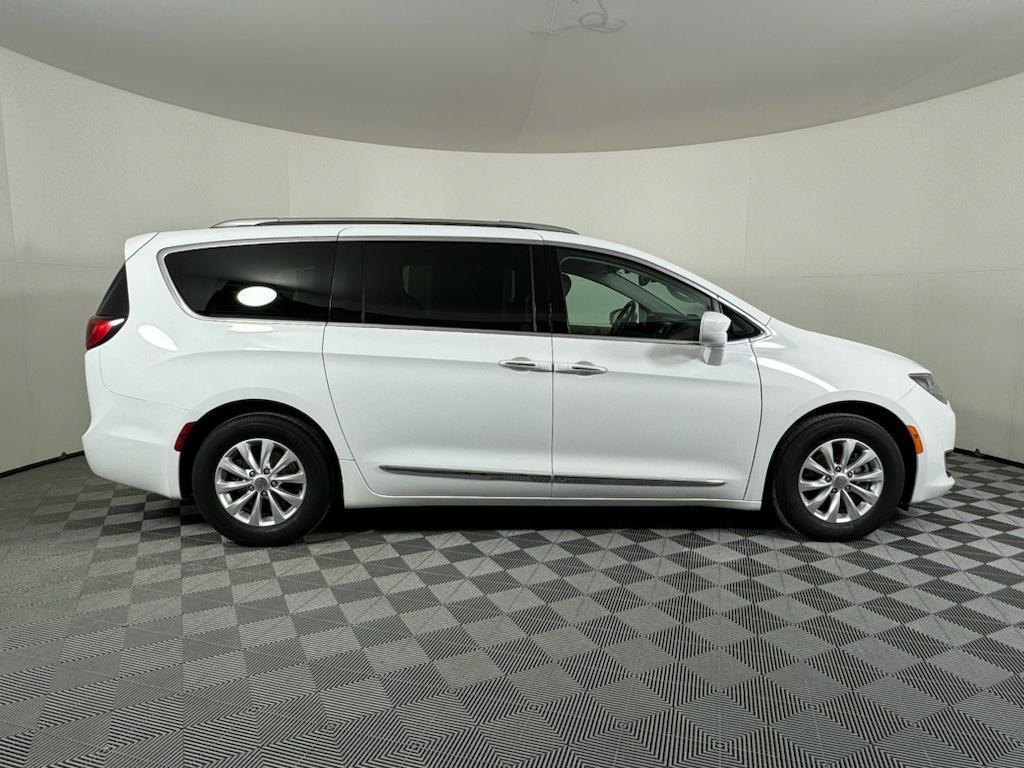 used 2019 Chrysler Pacifica car, priced at $17,788