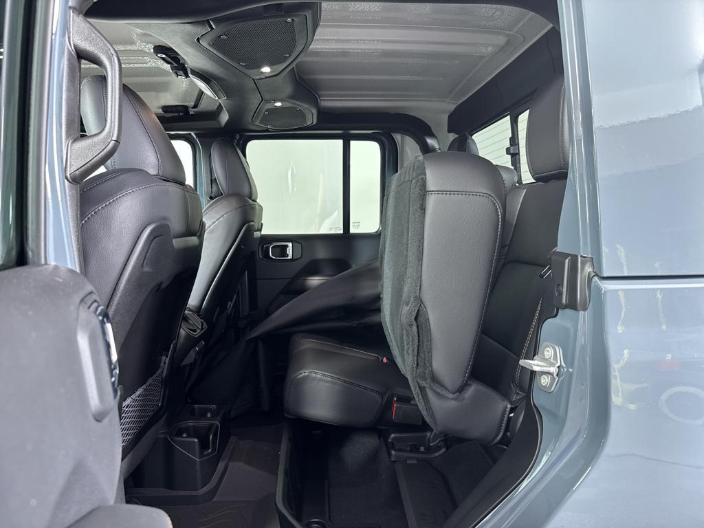 new 2025 Jeep Gladiator car, priced at $45,215