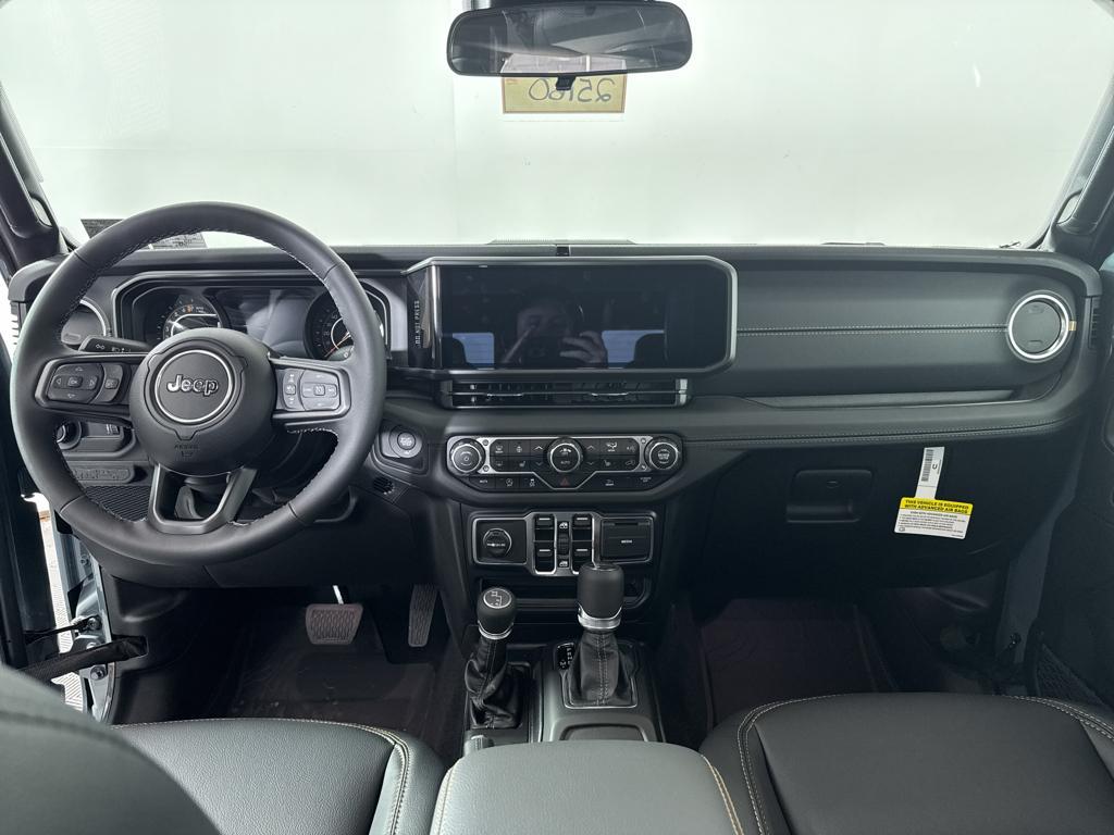 new 2025 Jeep Gladiator car, priced at $45,215