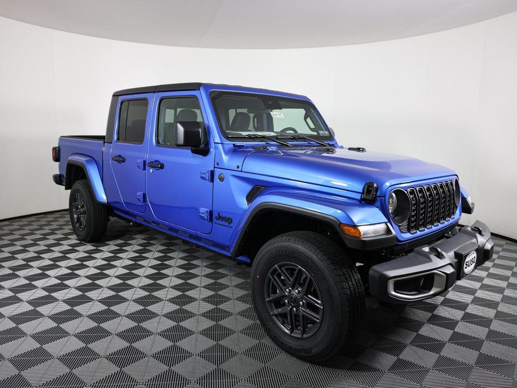 new 2024 Jeep Gladiator car, priced at $42,326