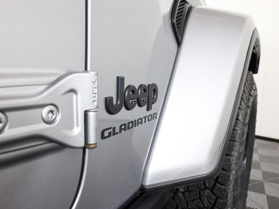 used 2021 Jeep Gladiator car, priced at $32,440