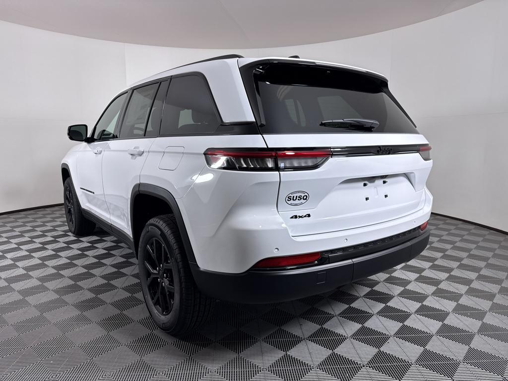 new 2025 Jeep Grand Cherokee car, priced at $41,135
