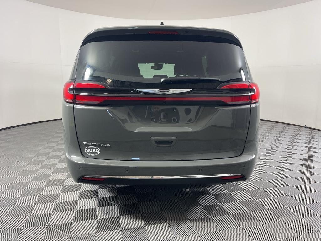 new 2025 Chrysler Pacifica car, priced at $40,140