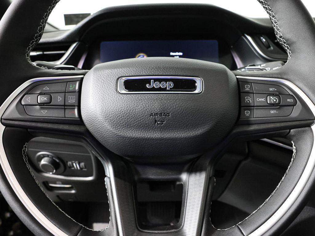 new 2025 Jeep Grand Cherokee L car, priced at $46,925