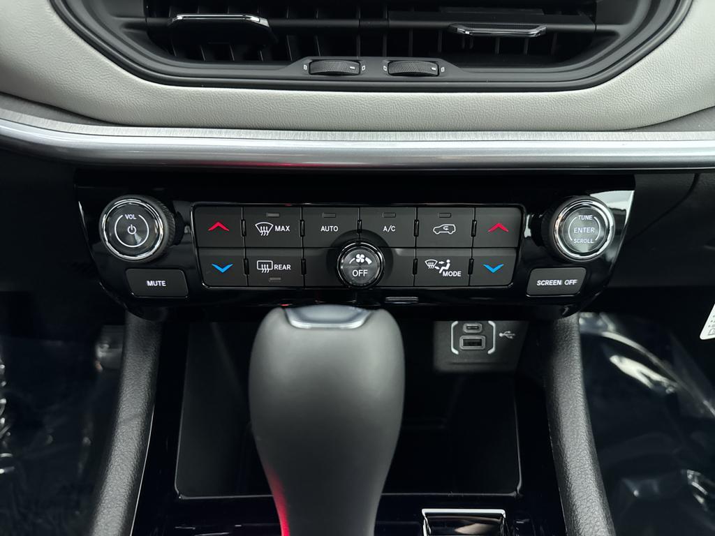 new 2026 Jeep Compass car, priced at $33,030