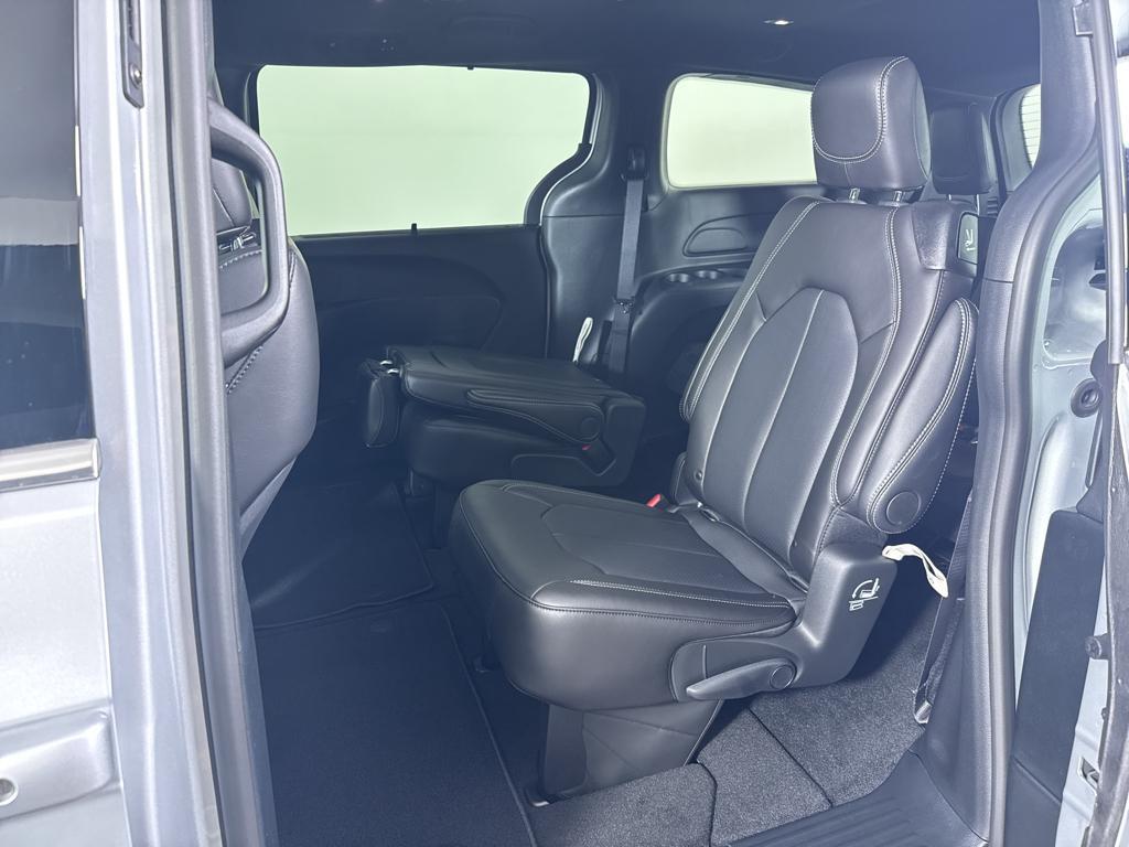 new 2026 Chrysler Pacifica car, priced at $40,655