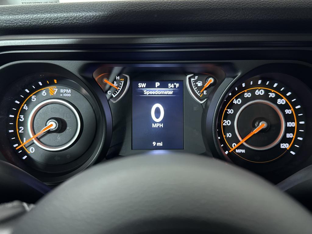 new 2025 Jeep Gladiator car, priced at $43,550